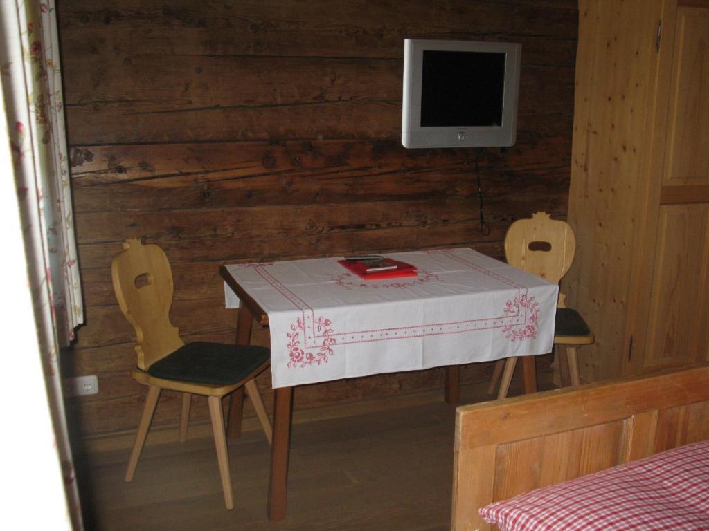 Malernhof Bed & Breakfast Kitzbuhel Room photo